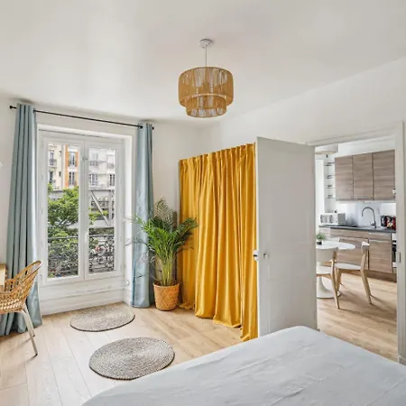 Beautiful 10 Minutes Walk From The Eiffel Tower Апартаменты