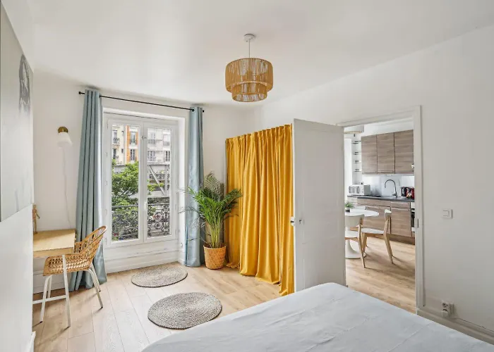 Beautiful 10 Minutes Walk From The Eiffel Tower Апартаменты
