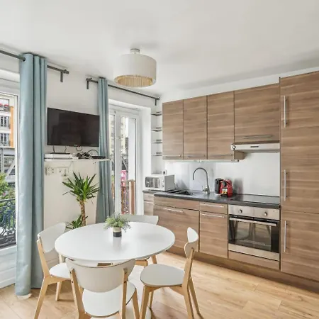 Beautiful 10 Minutes Walk From The Eiffel Tower Appartamento