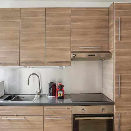 Beautiful 10 Minutes Walk From The Eiffel Tower Apartment *
